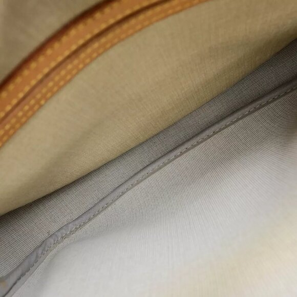 LOUIS VUITTON Reporter PM Crossbody Shoulder Bag Monogram Leather - Picture 13 of 16